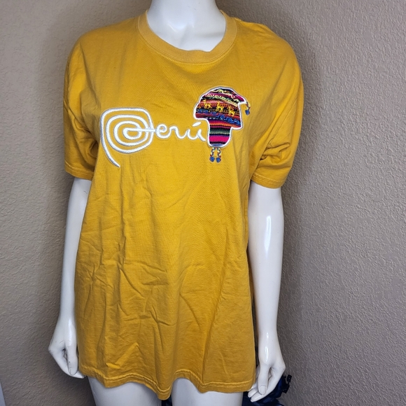 Peru Other - Marca Peru peruvian chullo hat Yellow Mens Size Large T-Shirt